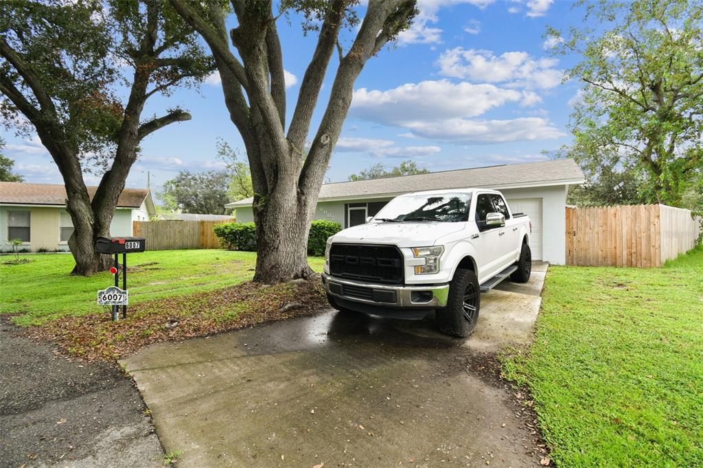 For Sale: $329,999 (3 beds, 1 baths, 1011 Square Feet)