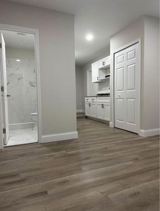 For Sale: $329,999 (3 beds, 1 baths, 1011 Square Feet)