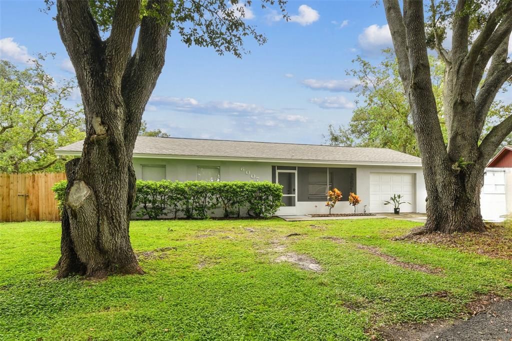 For Sale: $329,999 (3 beds, 1 baths, 1011 Square Feet)