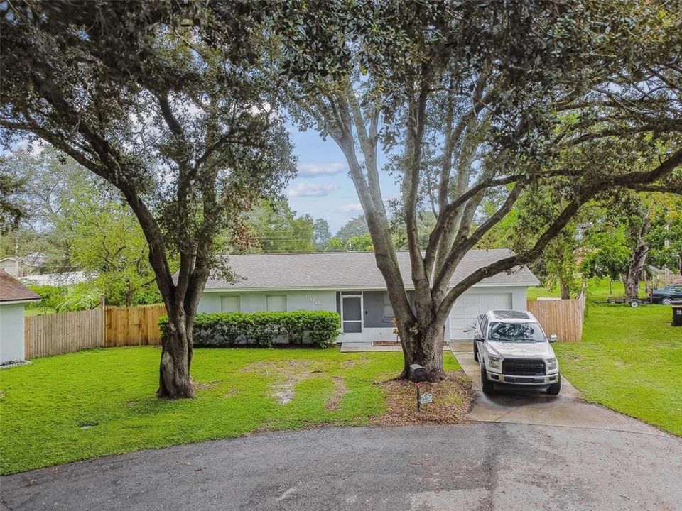 For Sale: $329,999 (3 beds, 1 baths, 1011 Square Feet)