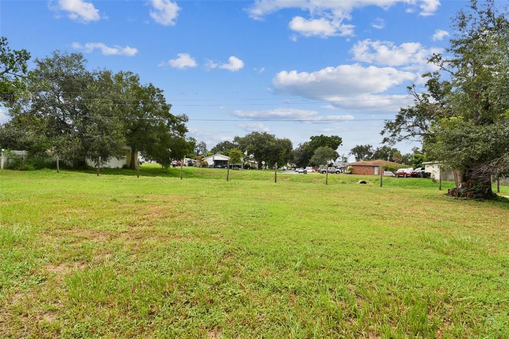 For Sale: $329,999 (3 beds, 1 baths, 1011 Square Feet)