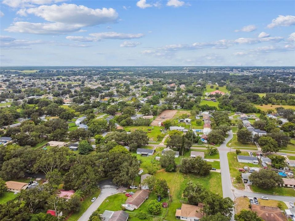 For Sale: $329,999 (3 beds, 1 baths, 1011 Square Feet)