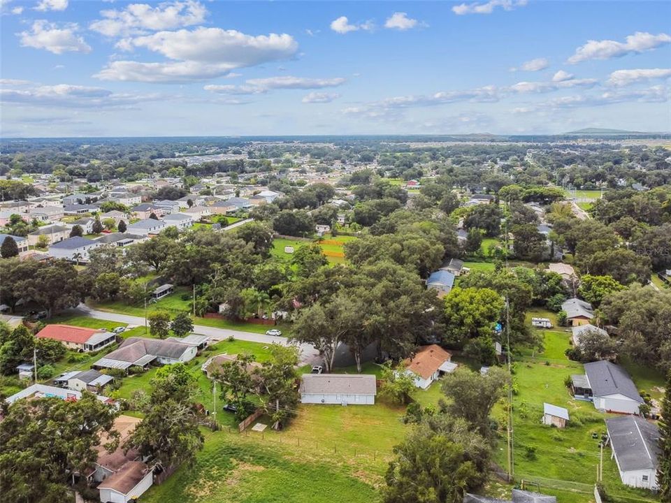 For Sale: $329,999 (3 beds, 1 baths, 1011 Square Feet)