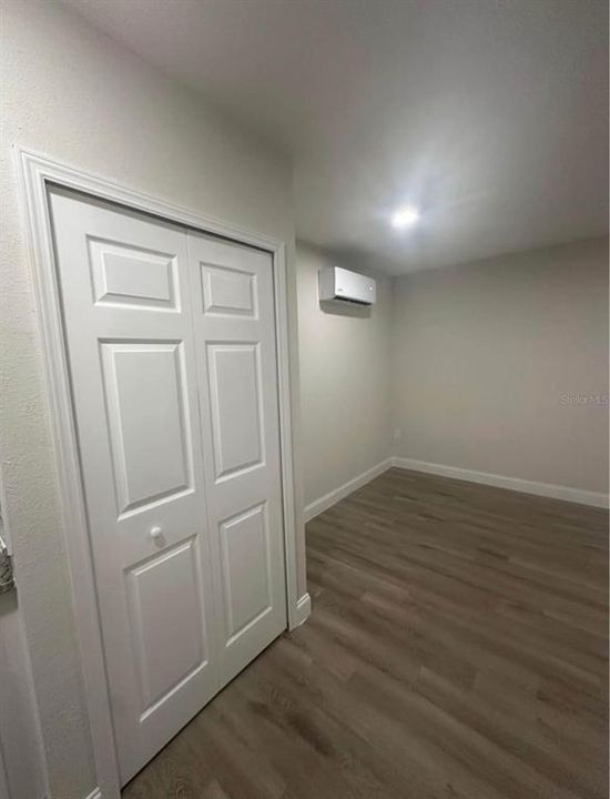 For Sale: $329,999 (3 beds, 1 baths, 1011 Square Feet)