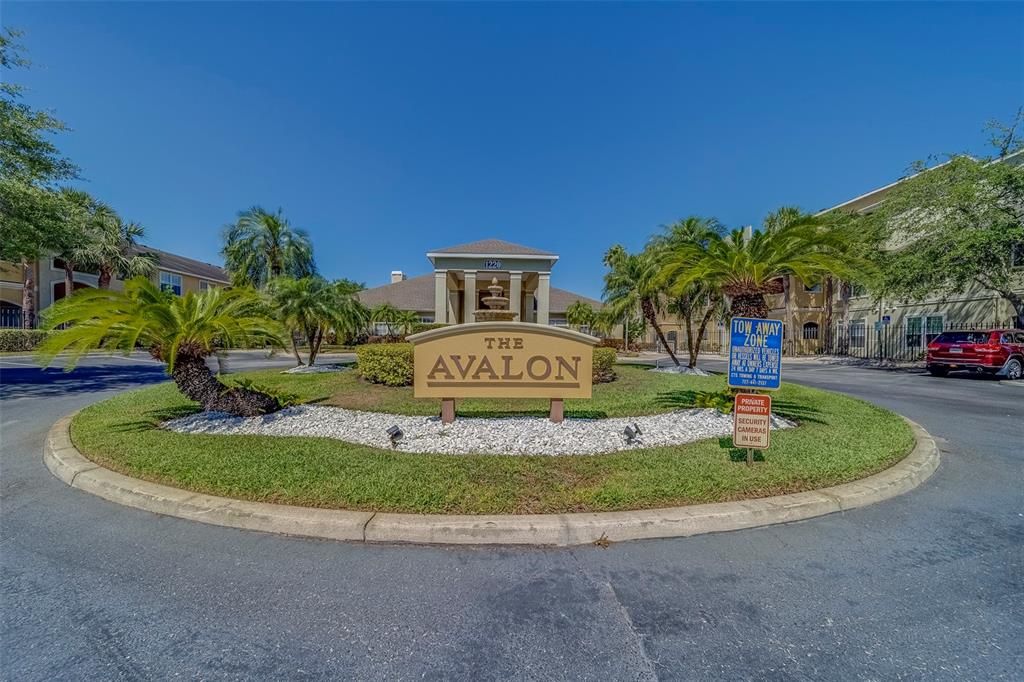 Под контрактом: $324,900 (2 спален, 2 ванн, 1096 Квадратных фут)