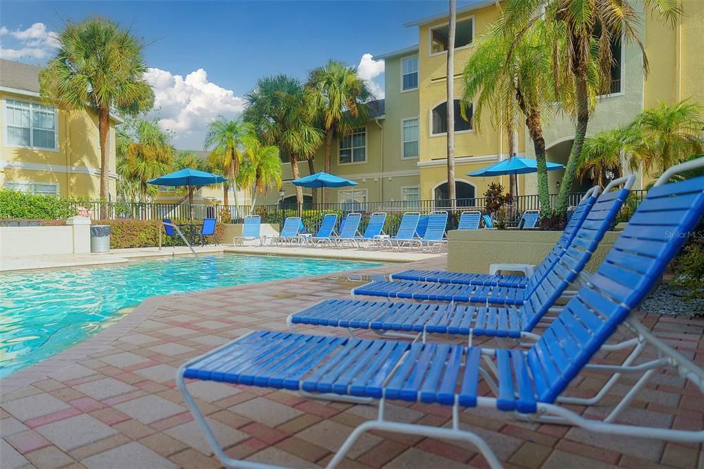 Под контрактом: $324,900 (2 спален, 2 ванн, 1096 Квадратных фут)