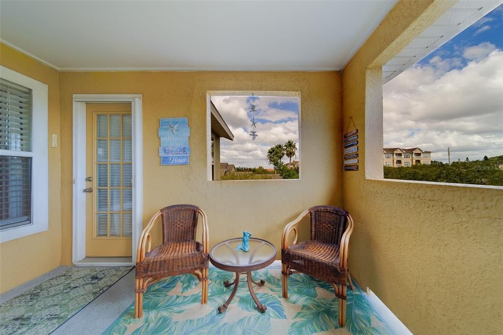 Под контрактом: $324,900 (2 спален, 2 ванн, 1096 Квадратных фут)