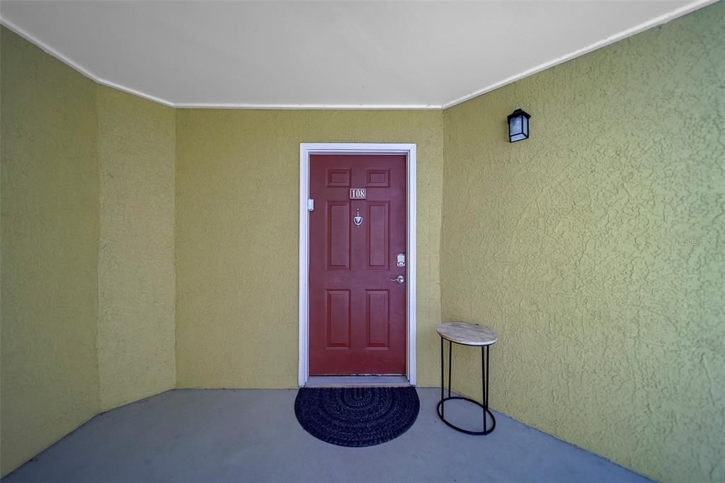 Под контрактом: $324,900 (2 спален, 2 ванн, 1096 Квадратных фут)