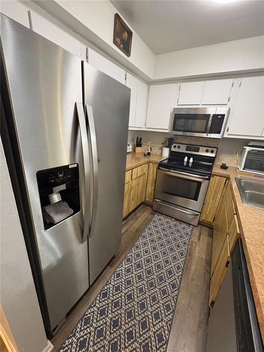 待售: $104,500 (2 贝兹, 1 浴室, 892 平方英尺)