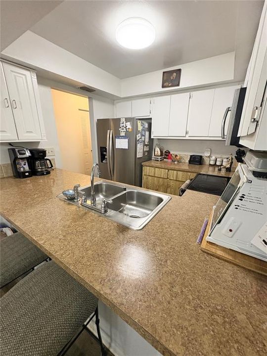 待售: $104,500 (2 贝兹, 1 浴室, 892 平方英尺)