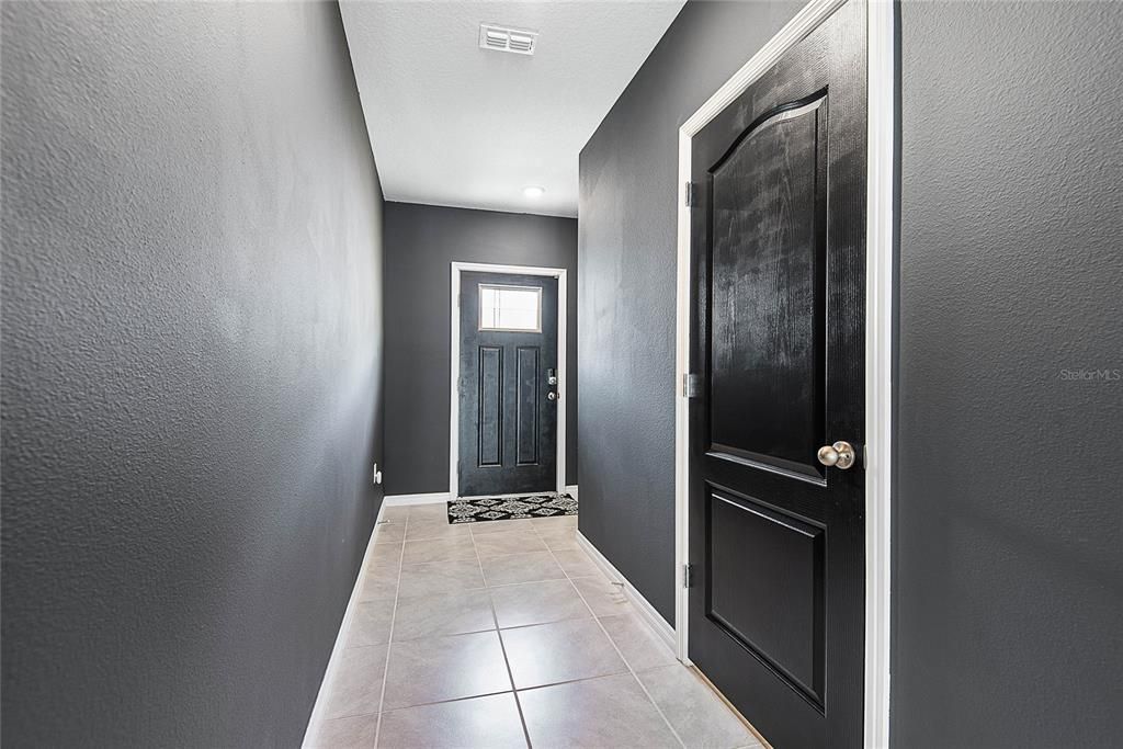 For Sale: $265,000 (3 beds, 2 baths, 1624 Square Feet)