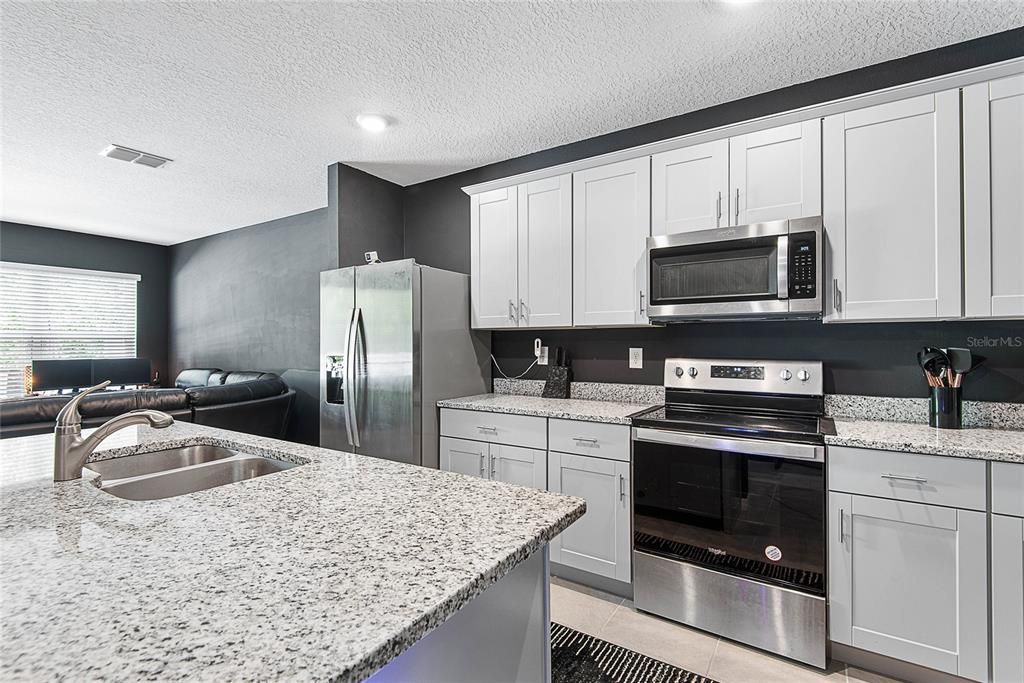 For Sale: $265,000 (3 beds, 2 baths, 1624 Square Feet)