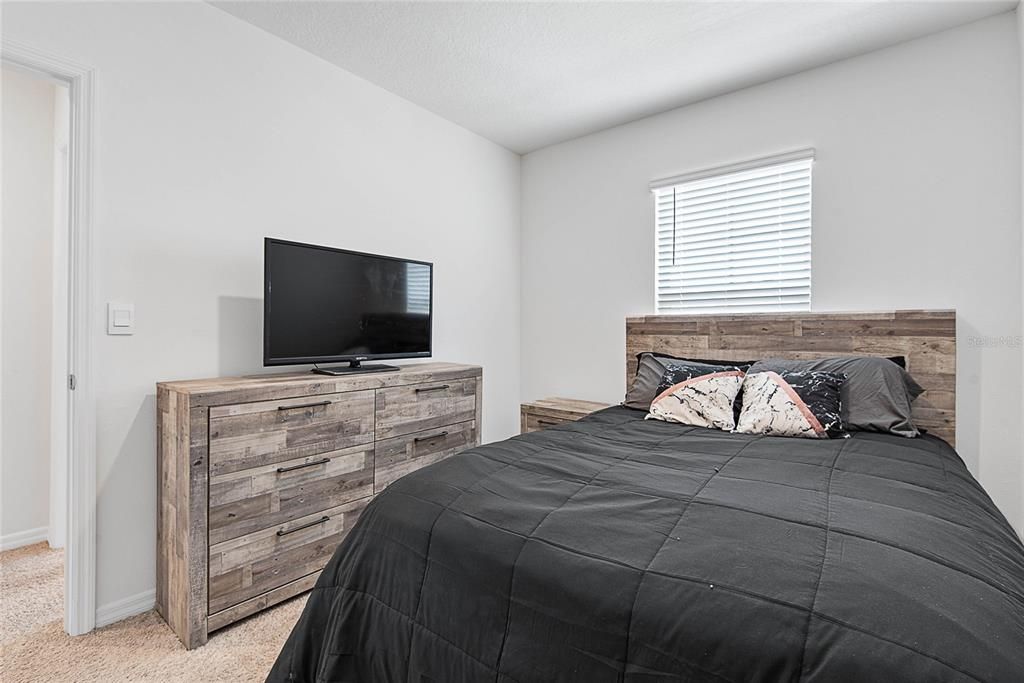 For Sale: $265,000 (3 beds, 2 baths, 1624 Square Feet)