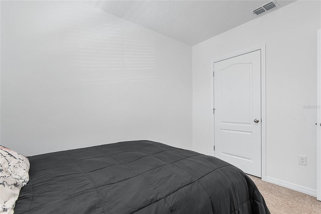 For Sale: $265,000 (3 beds, 2 baths, 1624 Square Feet)