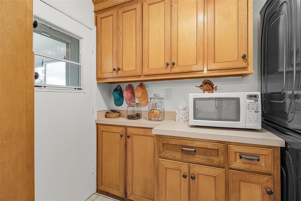 For Sale: $515,000 (2 beds, 2 baths, 1191 Square Feet)