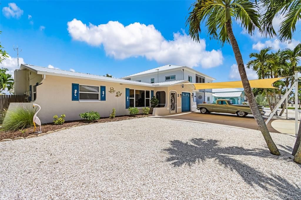 For Sale: $515,000 (2 beds, 2 baths, 1191 Square Feet)