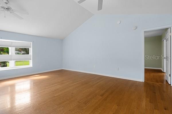 For Sale: $499,900 (3 beds, 2 baths, 2282 Square Feet)