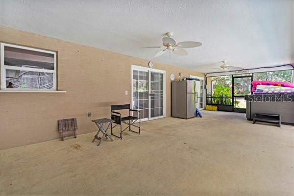 For Sale: $499,900 (3 beds, 2 baths, 2282 Square Feet)