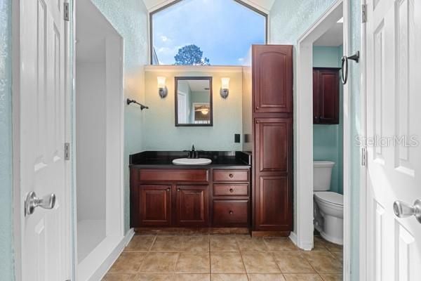 For Sale: $499,900 (3 beds, 2 baths, 2282 Square Feet)