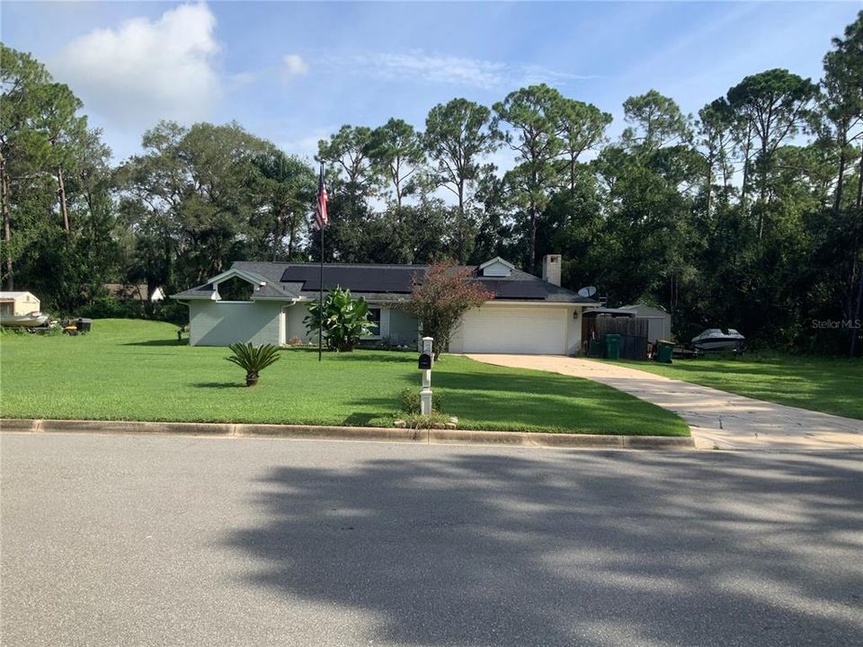 For Sale: $499,900 (3 beds, 2 baths, 2282 Square Feet)