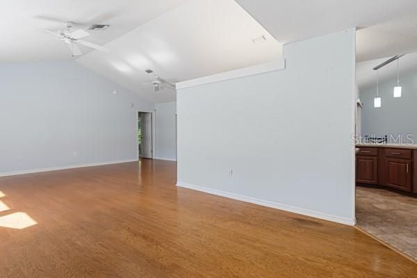 For Sale: $499,900 (3 beds, 2 baths, 2282 Square Feet)