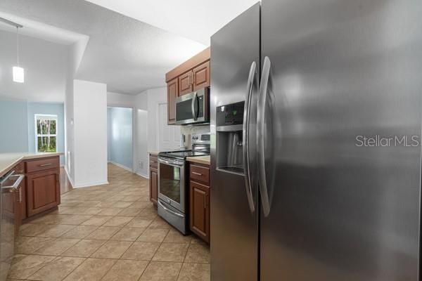 For Sale: $499,900 (3 beds, 2 baths, 2282 Square Feet)