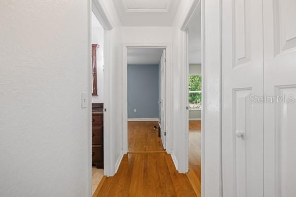 For Sale: $499,900 (3 beds, 2 baths, 2282 Square Feet)