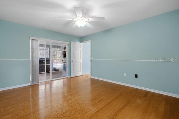 For Sale: $499,900 (3 beds, 2 baths, 2282 Square Feet)