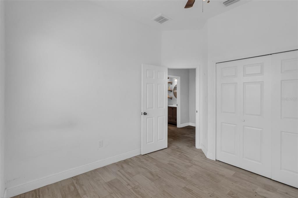 待售: $397,500 (3 贝兹, 2 浴室, 1423 平方英尺)