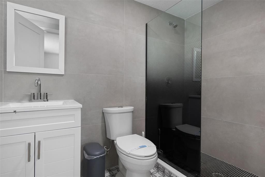 На продажу: $549,500 (5 спален, 0 ванн, 2521 Квадратных фут)