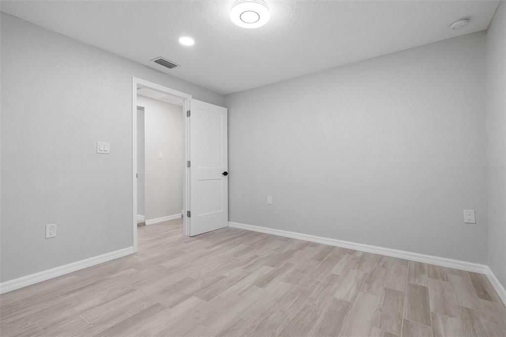 На продажу: $549,500 (5 спален, 0 ванн, 2521 Квадратных фут)