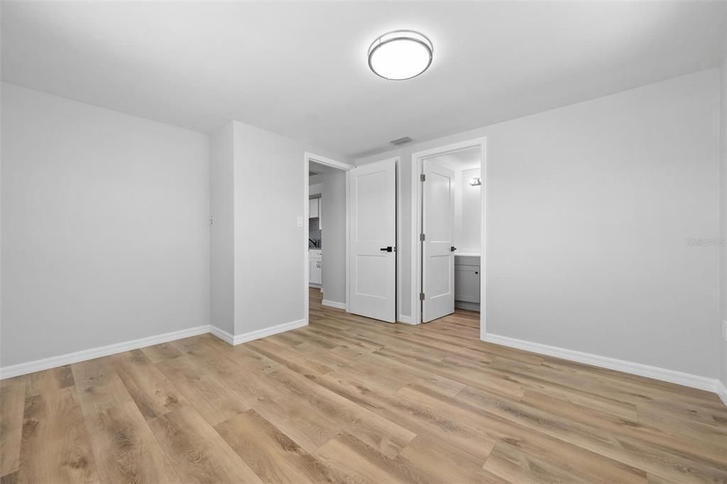 На продажу: $549,500 (5 спален, 0 ванн, 2521 Квадратных фут)