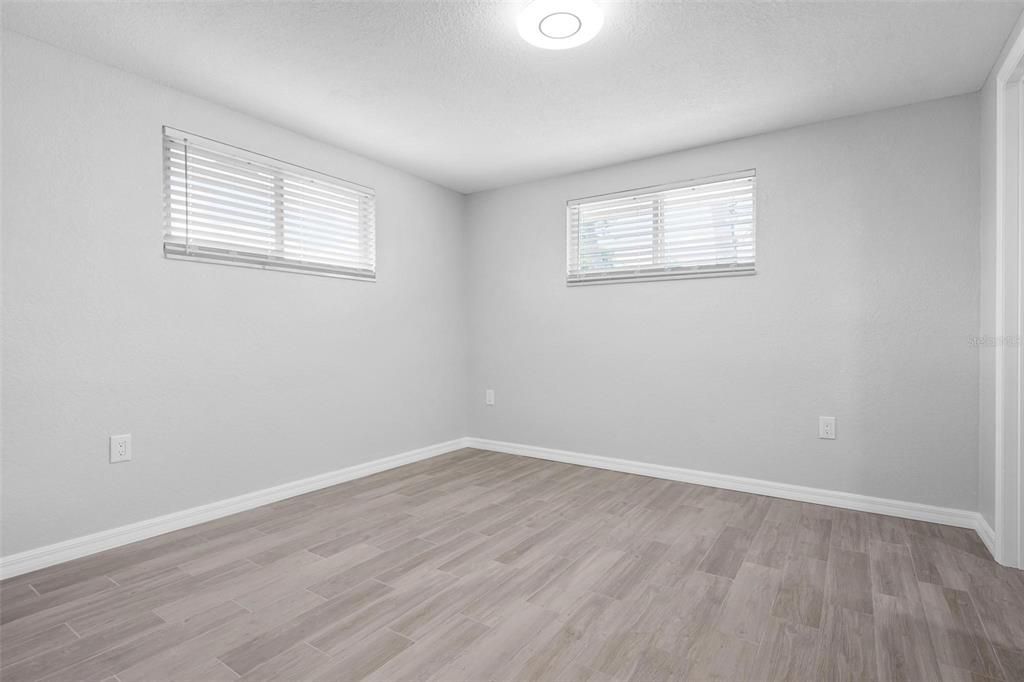 На продажу: $549,500 (5 спален, 0 ванн, 2521 Квадратных фут)