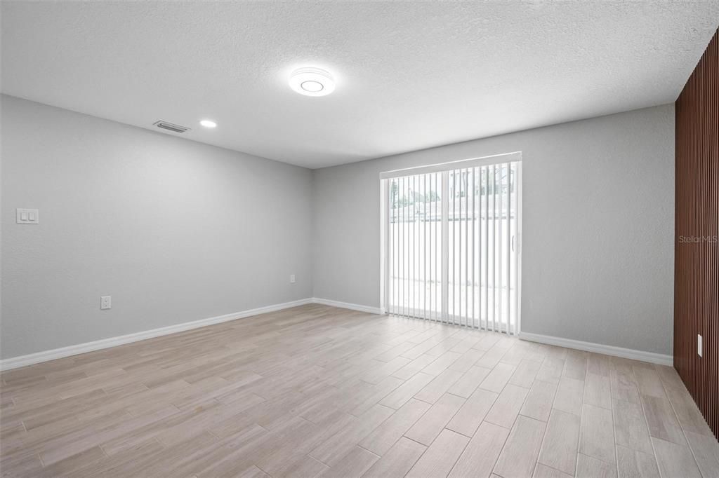 На продажу: $549,500 (5 спален, 0 ванн, 2521 Квадратных фут)