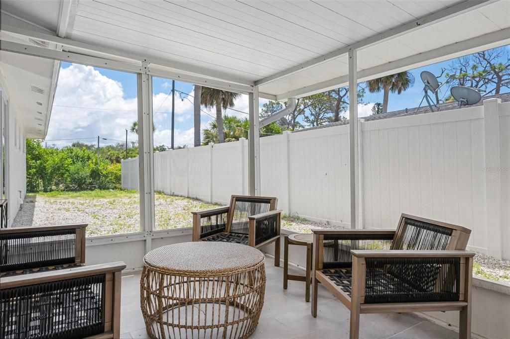 На продажу: $549,500 (5 спален, 0 ванн, 2521 Квадратных фут)