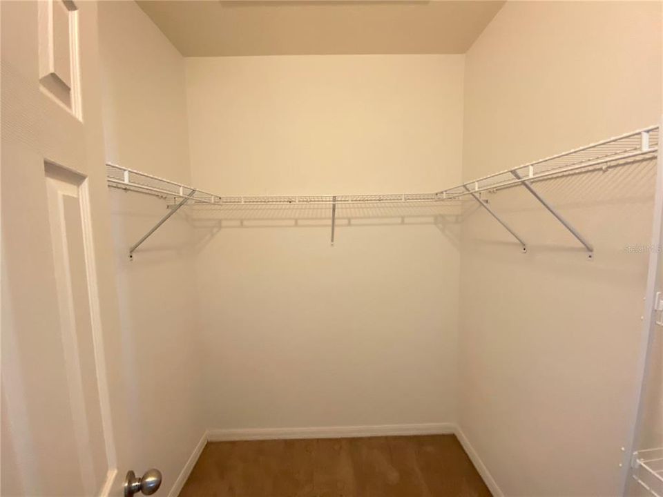 合同活跃: $1,785 (3 贝兹, 2 浴室, 1490 平方英尺)