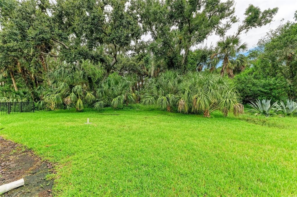 Под контрактом: $440,000 (4 спален, 3 ванн, 2909 Квадратных фут)