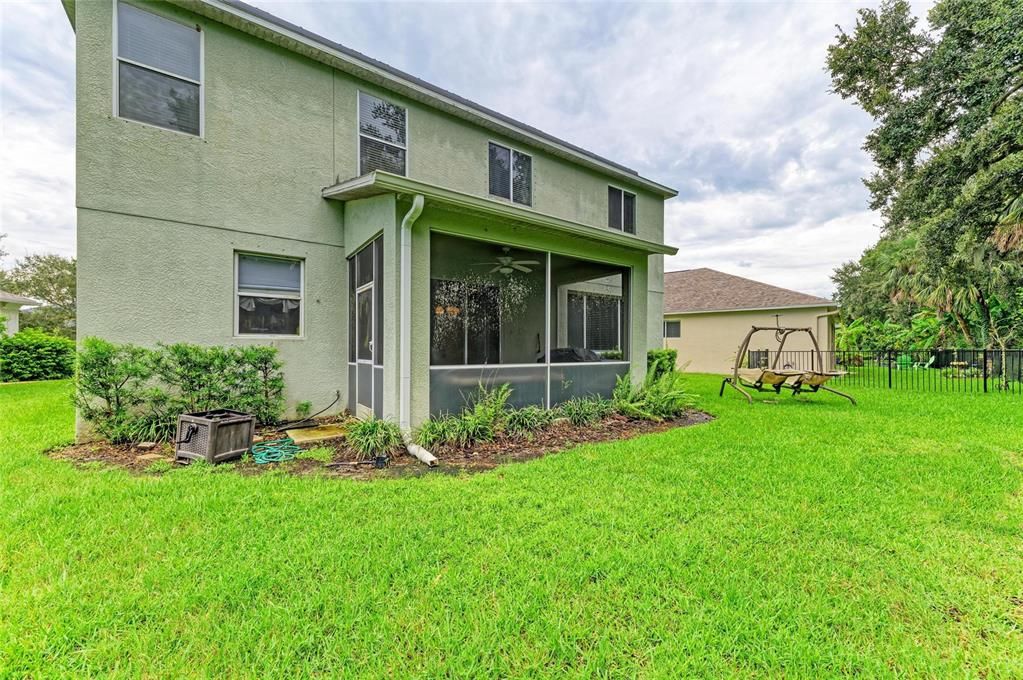 Под контрактом: $440,000 (4 спален, 3 ванн, 2909 Квадратных фут)