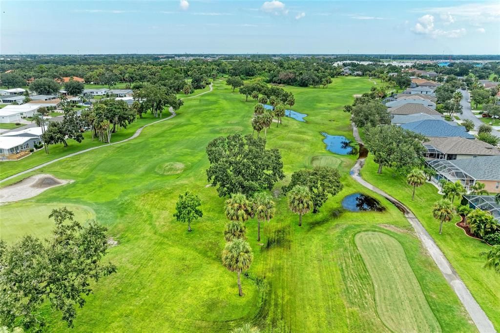 Под контрактом: $440,000 (4 спален, 3 ванн, 2909 Квадратных фут)