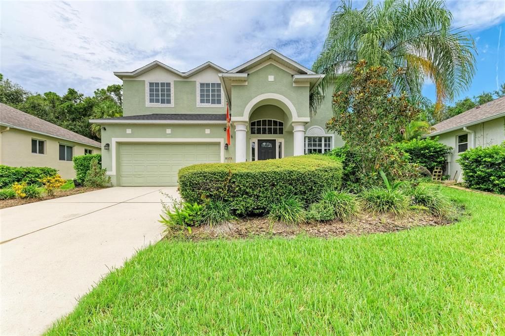 Под контрактом: $440,000 (4 спален, 3 ванн, 2909 Квадратных фут)