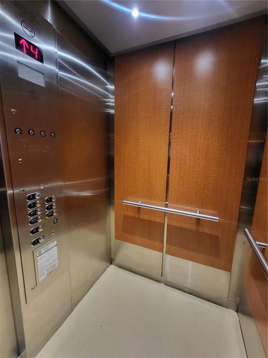 На продажу: $55,000 (1 спален, 1 ванн, 304 Квадратных фут)