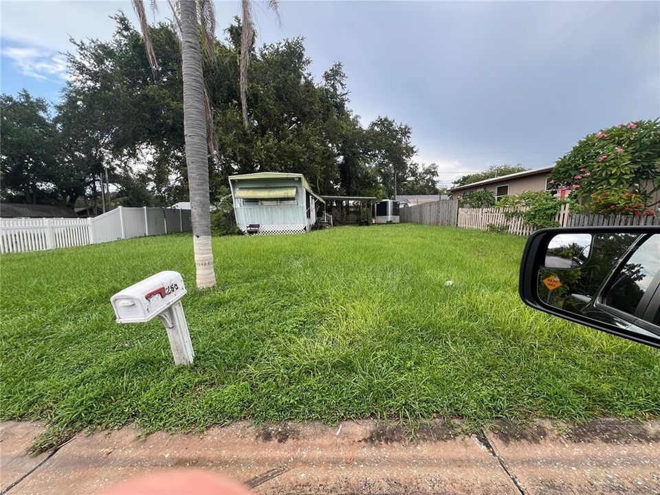 合同活跃: $190,000 (0.14 acres)