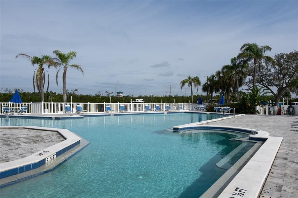 For Sale: $519,000 (2 beds, 2 baths, 1445 Square Feet)