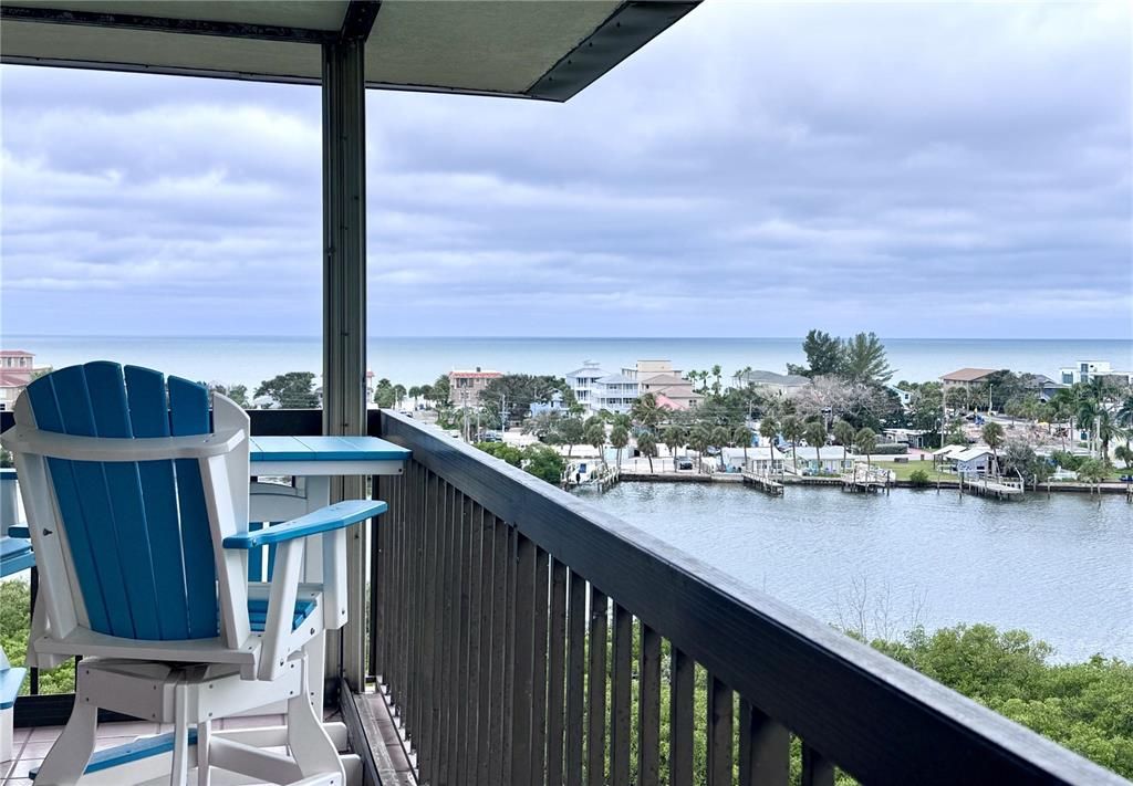 For Sale: $519,000 (2 beds, 2 baths, 1445 Square Feet)