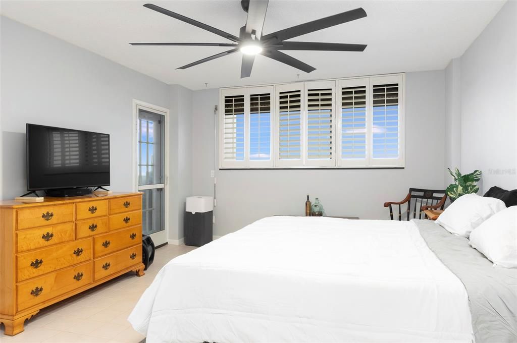 For Sale: $519,000 (2 beds, 2 baths, 1445 Square Feet)