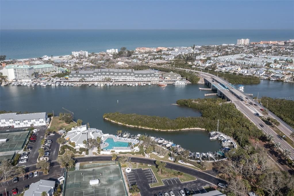 For Sale: $519,000 (2 beds, 2 baths, 1445 Square Feet)