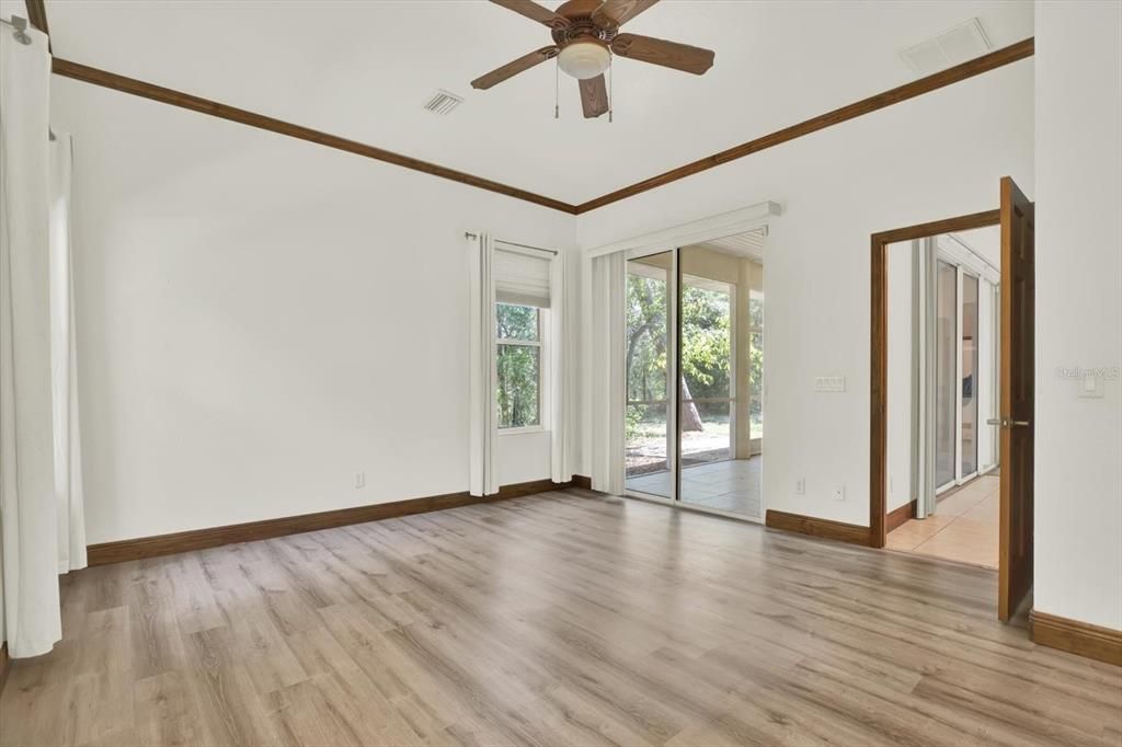 For Sale: $565,000 (3 beds, 2 baths, 2242 Square Feet)