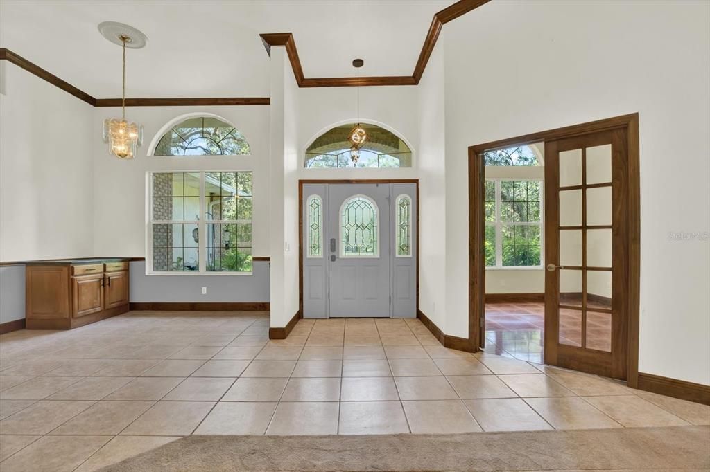 For Sale: $565,000 (3 beds, 2 baths, 2242 Square Feet)