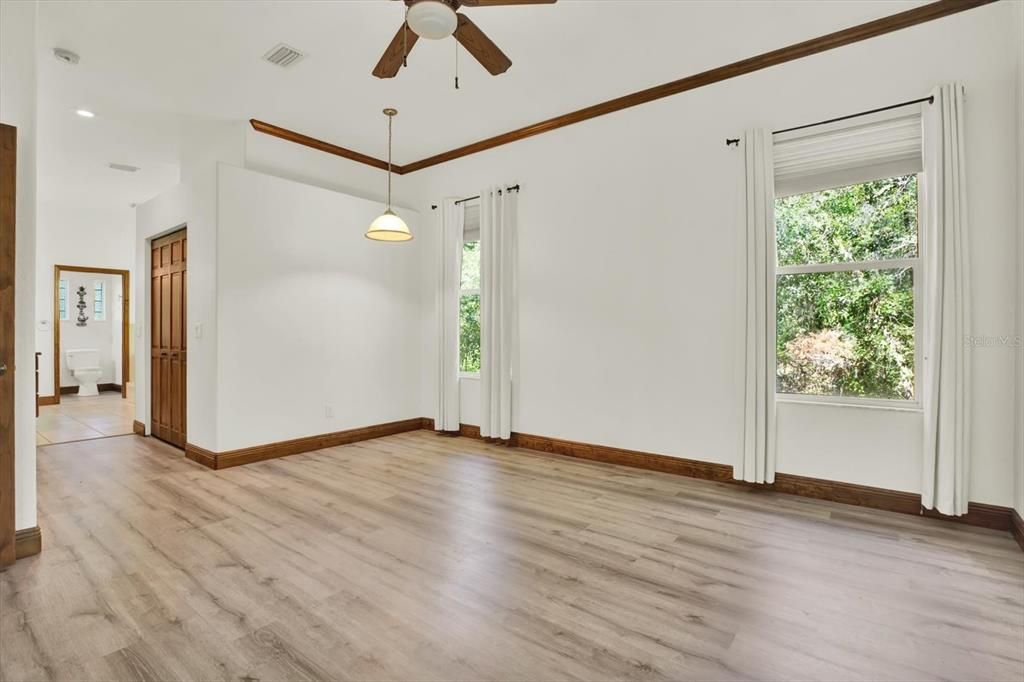 For Sale: $565,000 (3 beds, 2 baths, 2242 Square Feet)