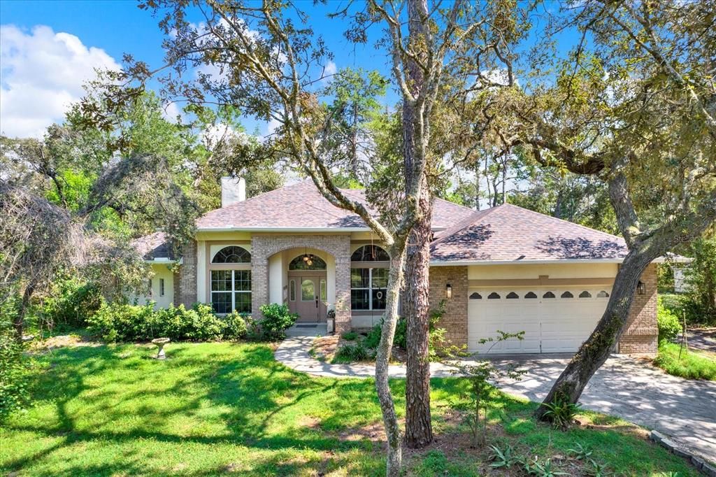 For Sale: $565,000 (3 beds, 2 baths, 2242 Square Feet)